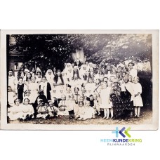 Kindsheid processie Herwen Coll. A.ter Voert-Jansen F00000882